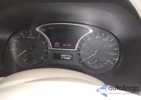 2014 Nissan Pathfinder S/Sv/Sl/Platinum z USA, uszkodzony, nr VIN 5N1AR2MMXEC631228